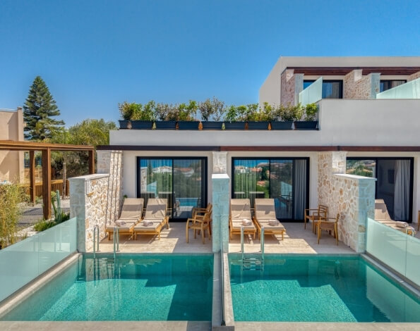 Deluxe & King Sea View Suites